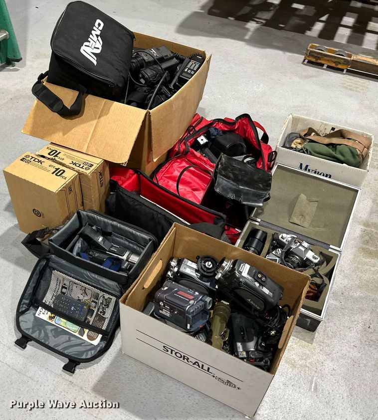 image for item LP9915 Approximately 20 cameras