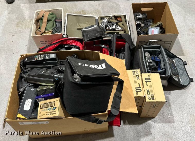 image for item LP9915 Approximately 20 cameras