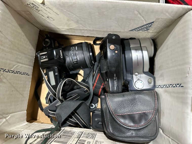 image for item LP9915 Approximately 20 cameras