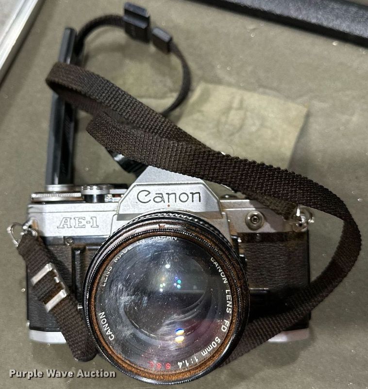 image for item LP9915 Approximately 20 cameras