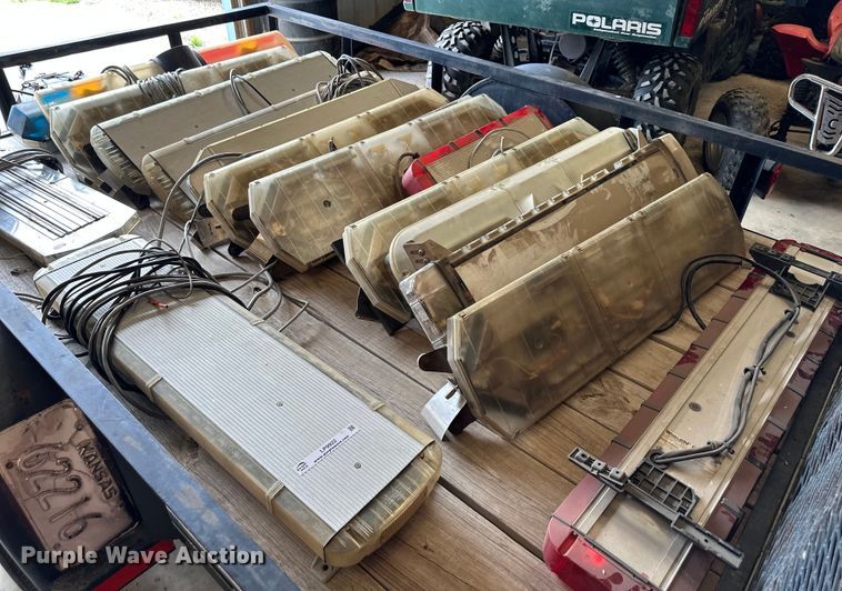 image for item LP9922 Emergency vehicle equipment