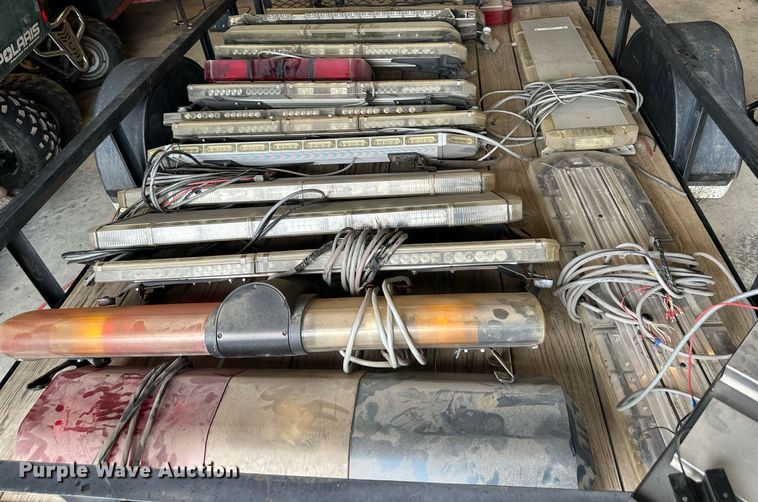 image for item LP9922 Emergency vehicle equipment