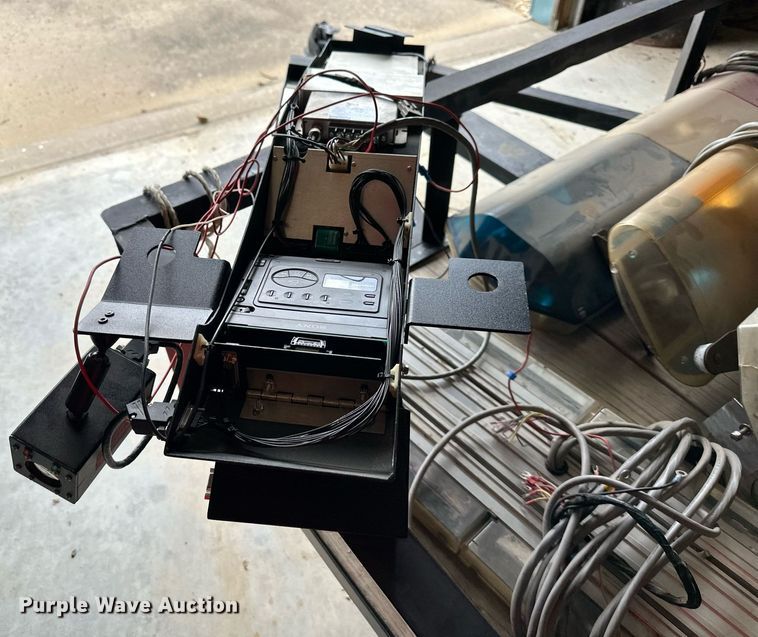 image for item LP9922 Emergency vehicle equipment