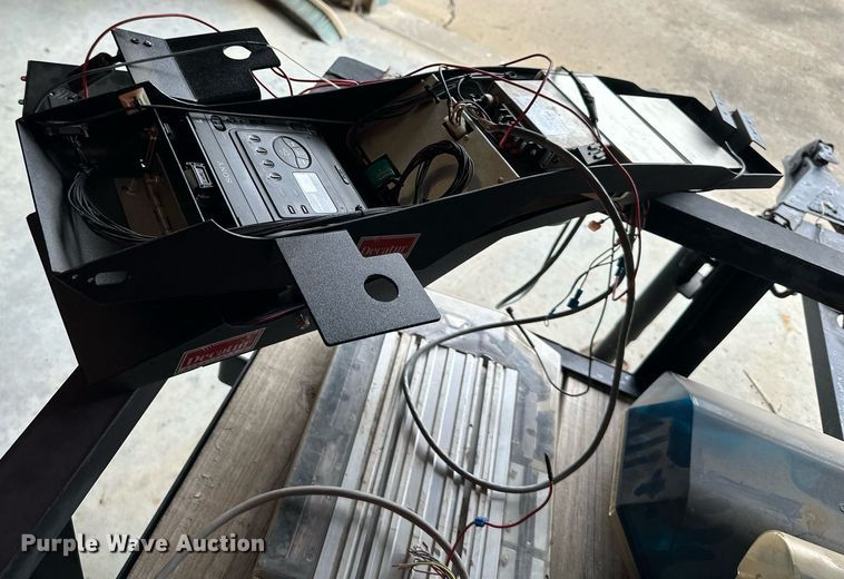 image for item LP9922 Emergency vehicle equipment