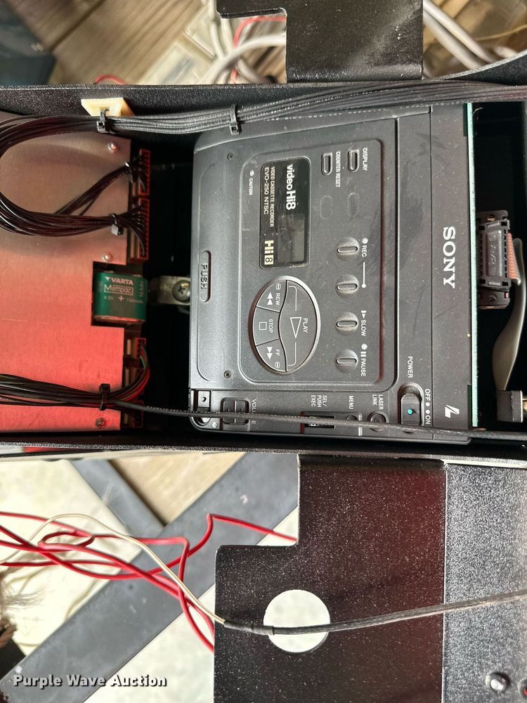 image for item LP9922 Emergency vehicle equipment