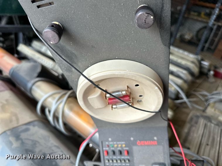 image for item LP9922 Emergency vehicle equipment