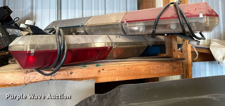 image for item LP9922 Emergency vehicle equipment