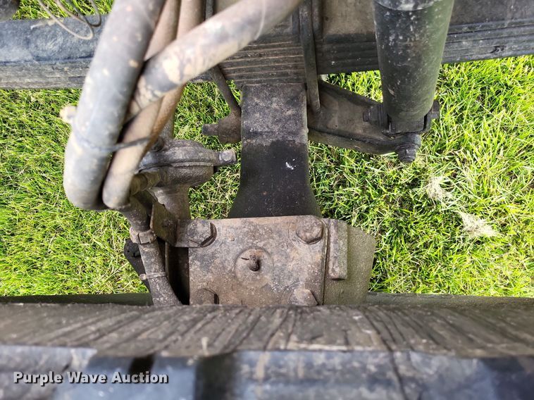 image for item LR9223 1997 Stewart & Stevenson  flatbed truck