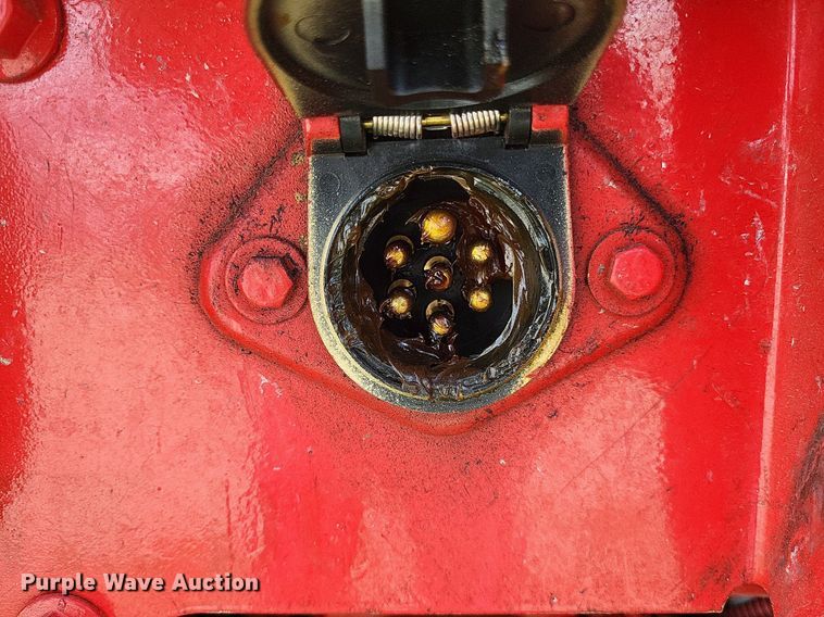 image for item LR9223 1997 Stewart & Stevenson  flatbed truck