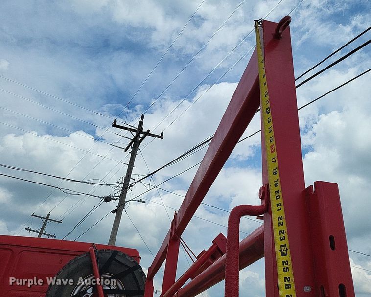 image for item LR9223 1997 Stewart & Stevenson  flatbed truck