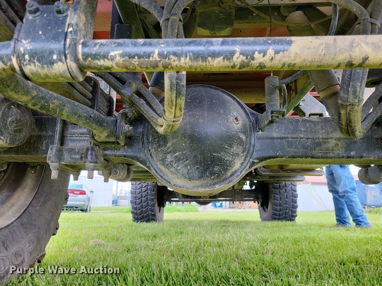 image for item LR9223 1997 Stewart & Stevenson  flatbed truck