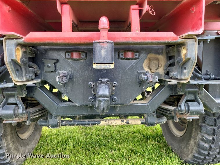 image for item LR9223 1997 Stewart & Stevenson  flatbed truck