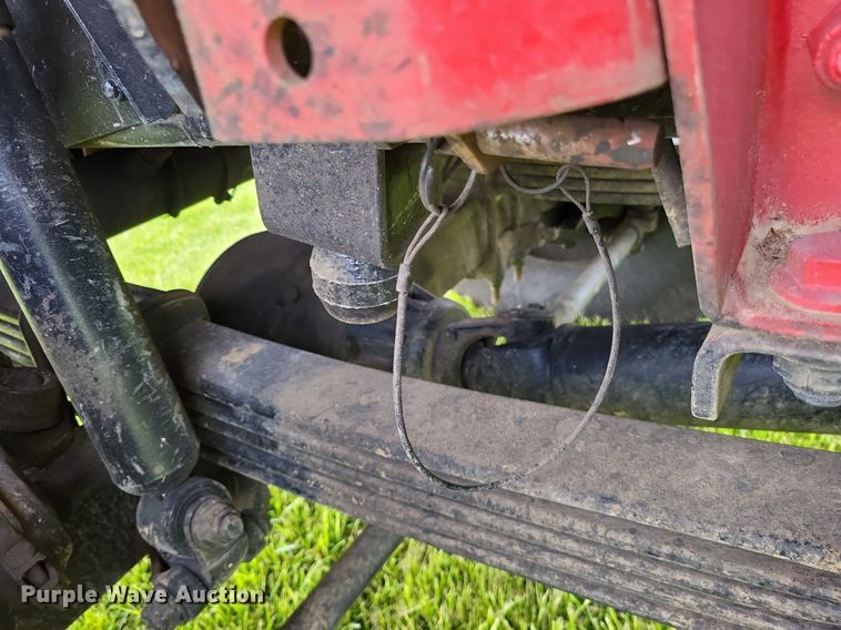 image for item LR9223 1997 Stewart & Stevenson  flatbed truck