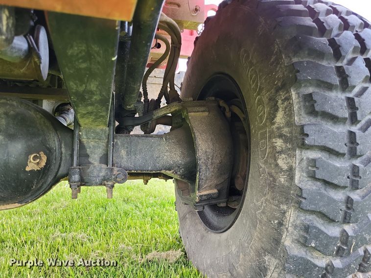 image for item LR9223 1997 Stewart & Stevenson  flatbed truck