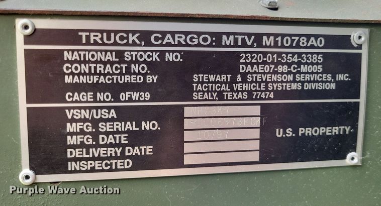 image for item LR9223 1997 Stewart & Stevenson  flatbed truck