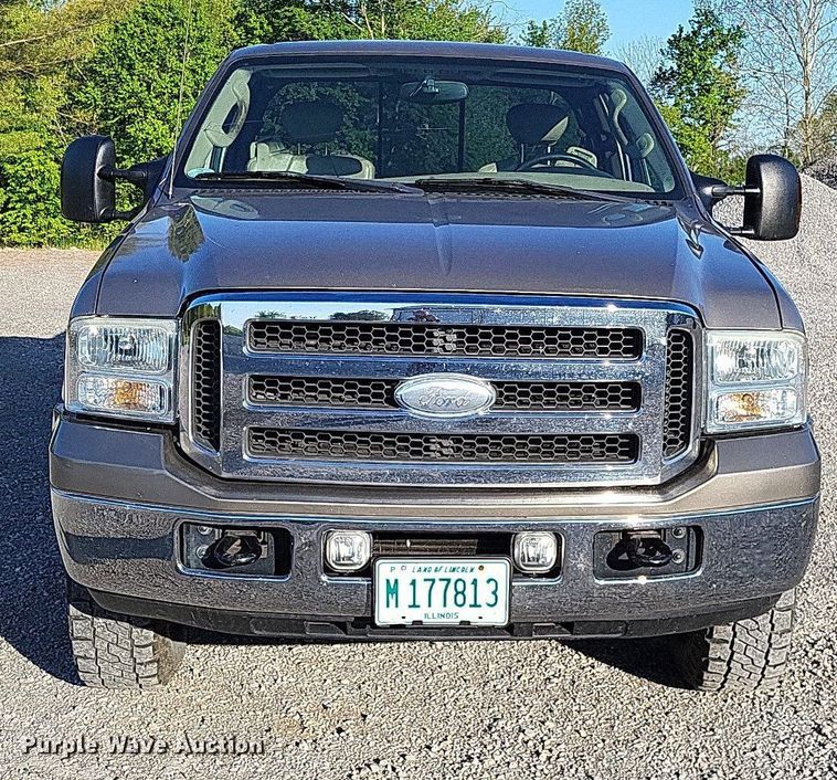 image for item LR9224 2005 Ford F250 Super Duty Lariat  SuperCab pickup truck