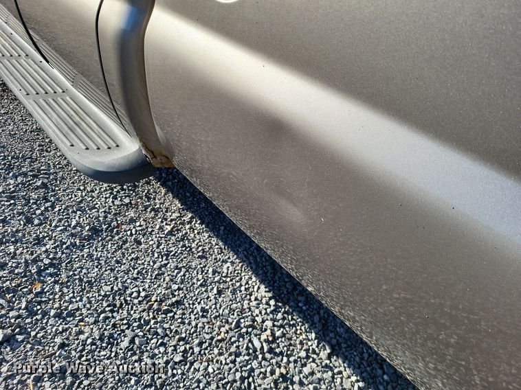 image for item LR9224 2005 Ford F250 Super Duty Lariat  SuperCab pickup truck