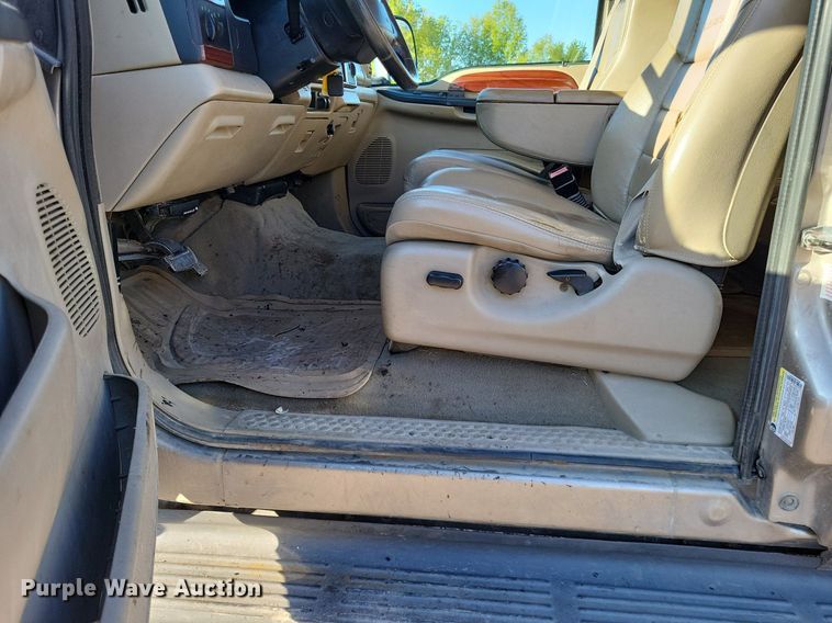 image for item LR9224 2005 Ford F250 Super Duty Lariat  SuperCab pickup truck