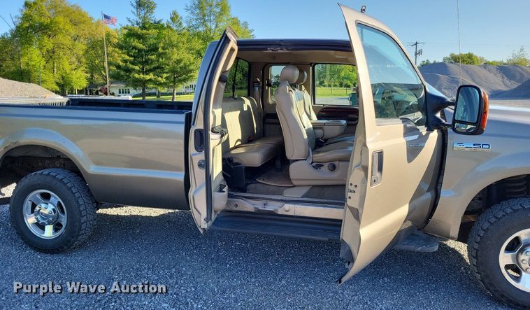 image for item LR9224 2005 Ford F250 Super Duty Lariat  SuperCab pickup truck