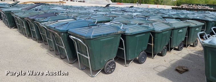 image for item LR9237 Approximately 50 Amerikart trash carts