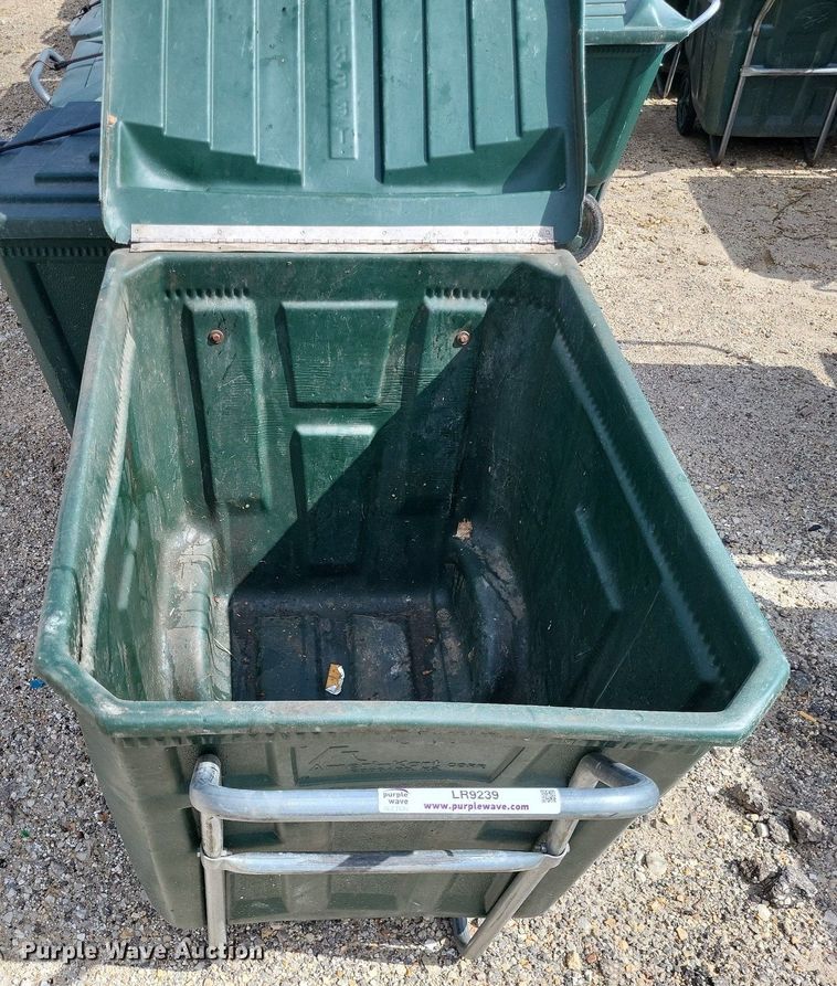 image for item LR9239 Approximately 50 Amerikart trash carts