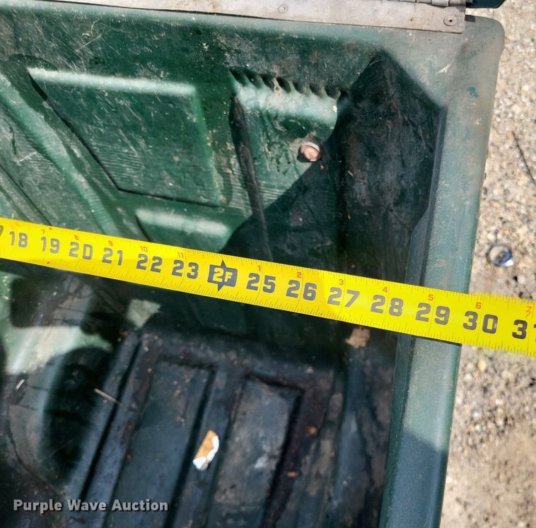 image for item LR9239 Approximately 50 Amerikart trash carts