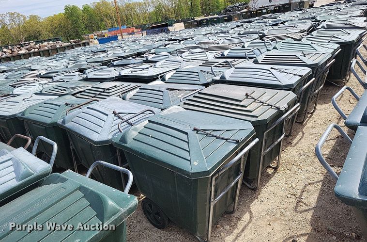 image for item LR9239 Approximately 50 Amerikart trash carts