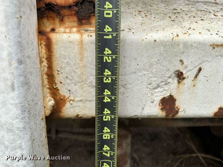 image for item LR9653 1993 Ford FT900  dump truck