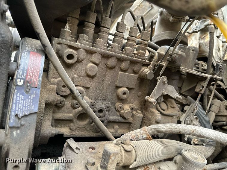 image for item LR9653 1993 Ford FT900  dump truck