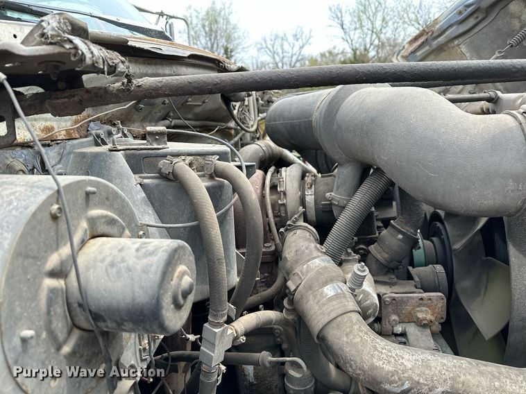 image for item LR9653 1993 Ford FT900  dump truck