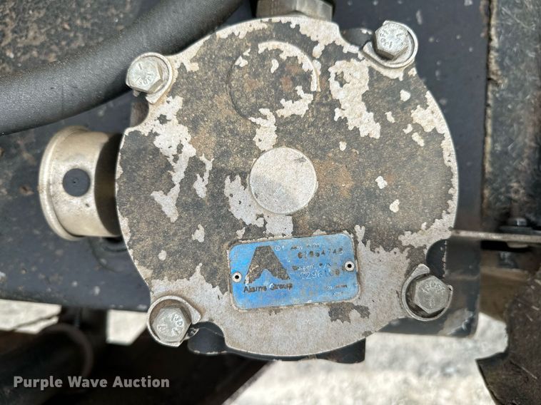 image for item LR9656 Kubota M108S  MFWD tractor