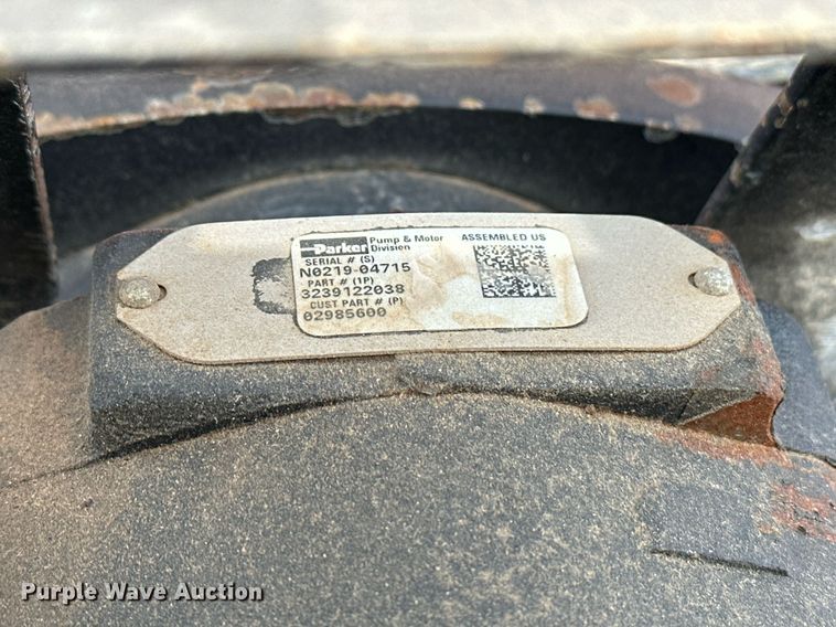 image for item LR9656 Kubota M108S  MFWD tractor