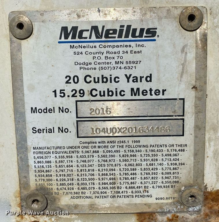 image for item LR9711 2011 Freightliner Business Class M2  refuse truck