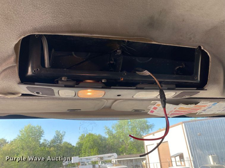 image for item LR9711 2011 Freightliner Business Class M2  refuse truck