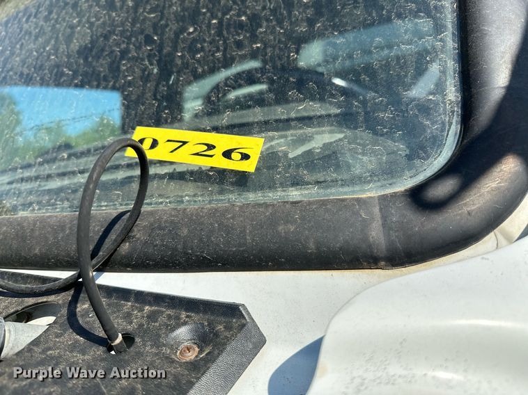 image for item LR9725 2007 Sterling L8500  refuse truck