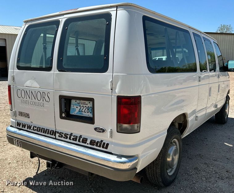 image for item LR9759 2003 Ford E350 Super Duty XL  van