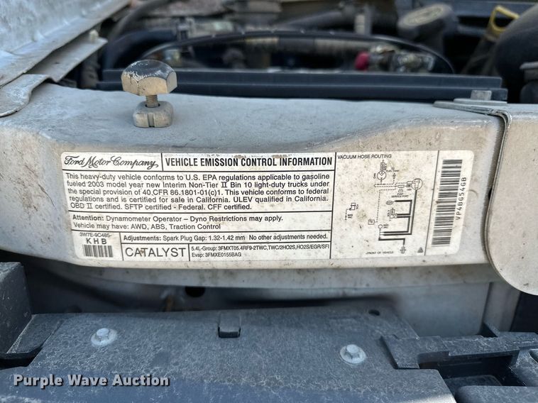 image for item LR9759 2003 Ford E350 Super Duty XL  van