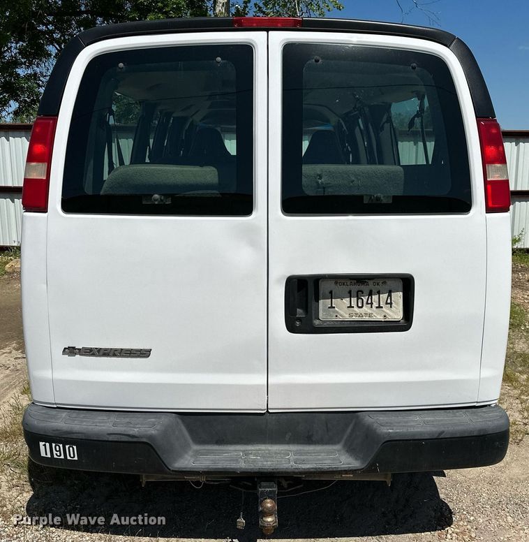 image for item LR9760 2007 Chevrolet Express  van