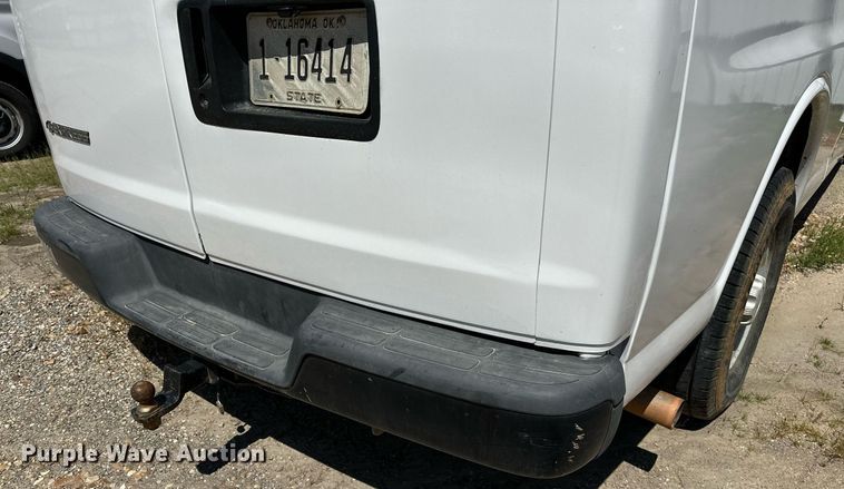 image for item LR9760 2007 Chevrolet Express  van