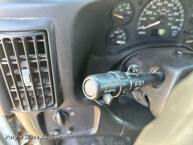 image for item LR9760 2007 Chevrolet Express  van