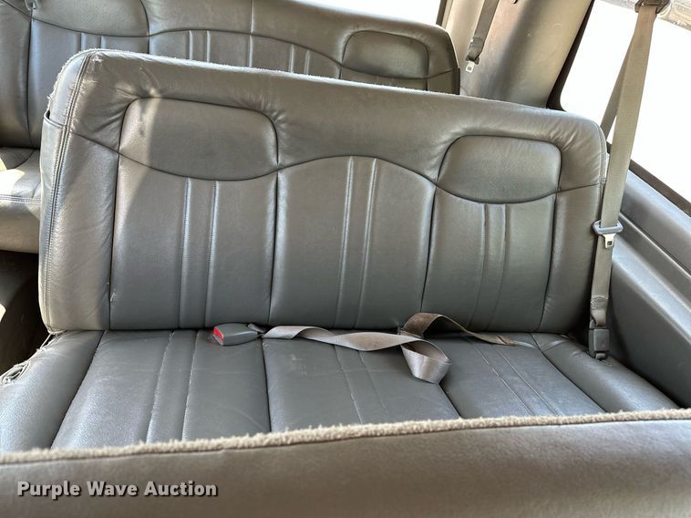 image for item LR9760 2007 Chevrolet Express  van