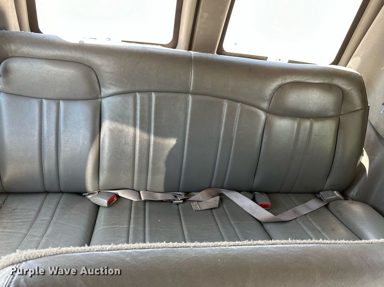 image for item LR9760 2007 Chevrolet Express  van