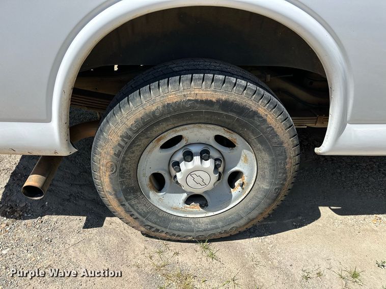 image for item LR9760 2007 Chevrolet Express  van