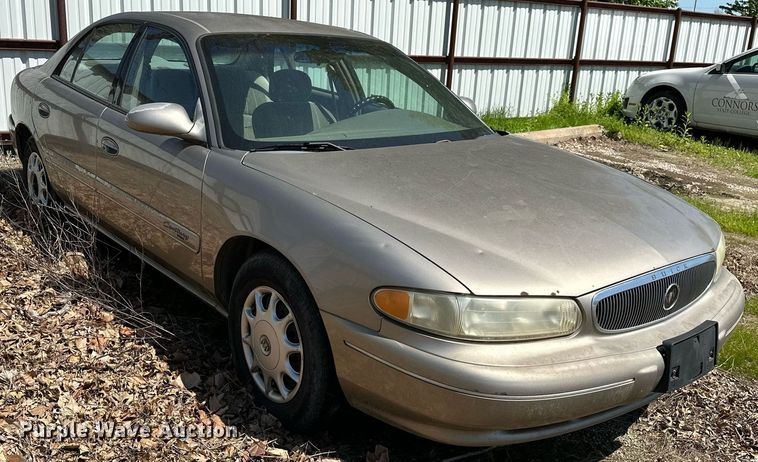 image for item LR9761 2002 Buick Century