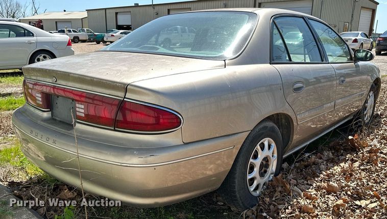 image for item LR9761 2002 Buick Century