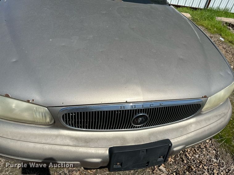 image for item LR9761 2002 Buick Century