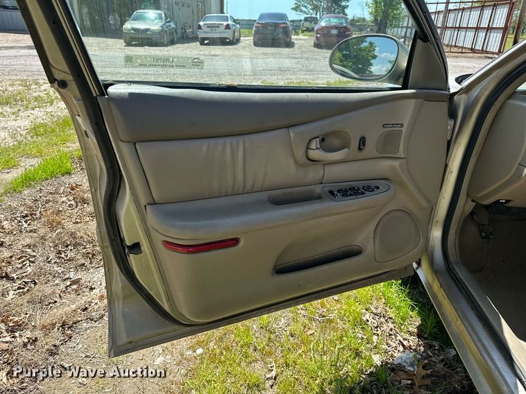 image for item LR9761 2002 Buick Century