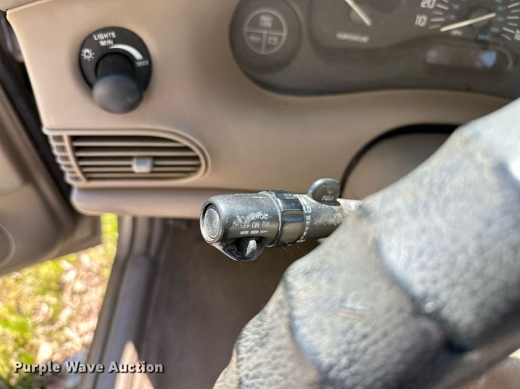 image for item LR9761 2002 Buick Century