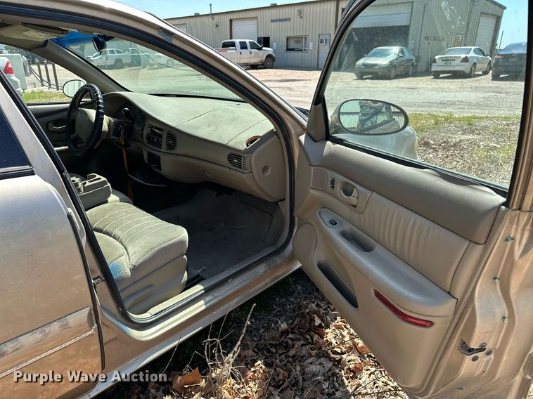 image for item LR9761 2002 Buick Century