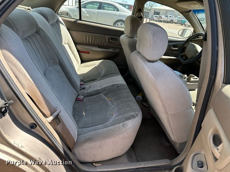 image for item LR9761 2002 Buick Century